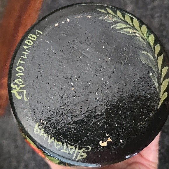 Vintage Russian Matryoshka 9 Piece Handpainted Nesting Wood Dolls - Picture 4 of 16